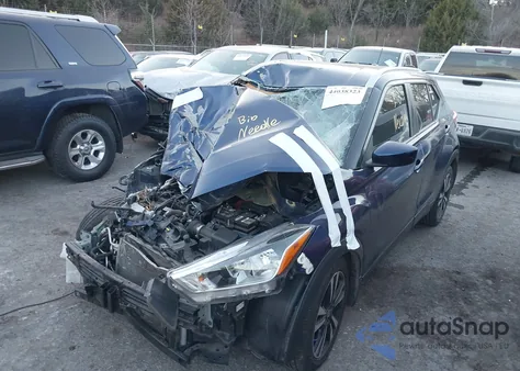 2020 Nissan Kicks Sv Xtronic Cvt z USA, uszkodzony, nr VIN 3N1CP5CV9LL560025